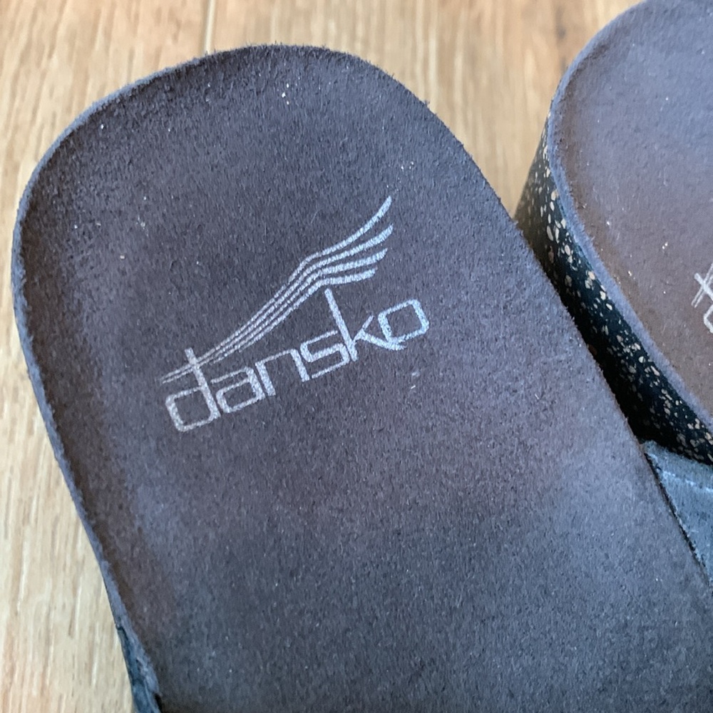 Dansko Susie Wedge Slides Graphite Metallic Sanda… - image 8